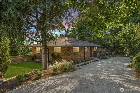 629 SW 3rd Pl, Renton, WA 98057