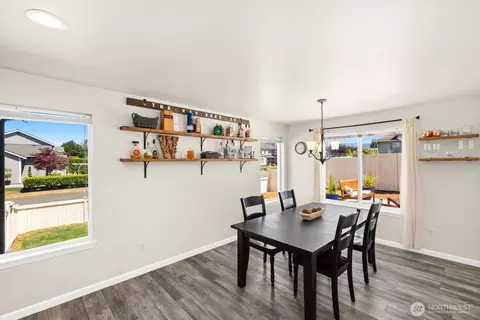 Dining - 1959 Highpoint St, Enumclaw, WA 98022 photo 1 of 1