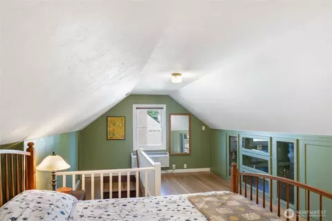 Bedroom - 108 E 35th St, Vancouver, WA 98663 photo 2 of 4