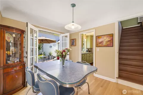Dining - 108 E 35th St, Vancouver, WA 98663 photo 1 of 1