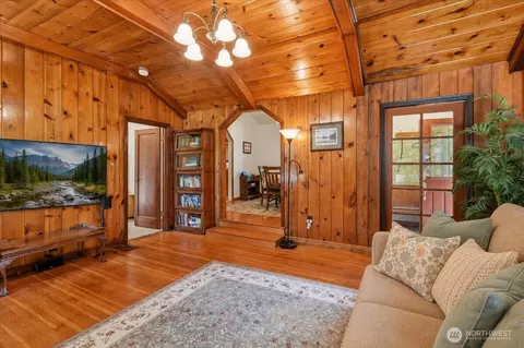 Living - 19711 104th Ave NE, Bothell, WA 98011 photo 3 of 3