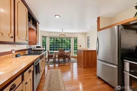 Kitchen - 19711 104th Ave NE, Bothell, WA 98011 photo 1 of 3