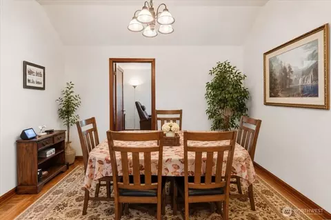 Dining - 19711 104th Ave NE, Bothell, WA 98011 photo 1 of 2