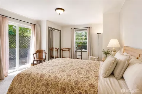 Bedroom - 19711 104th Ave NE, Bothell, WA 98011 photo 1 of 3