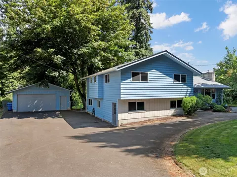9111 116th St E, Puyallup, WA 98373