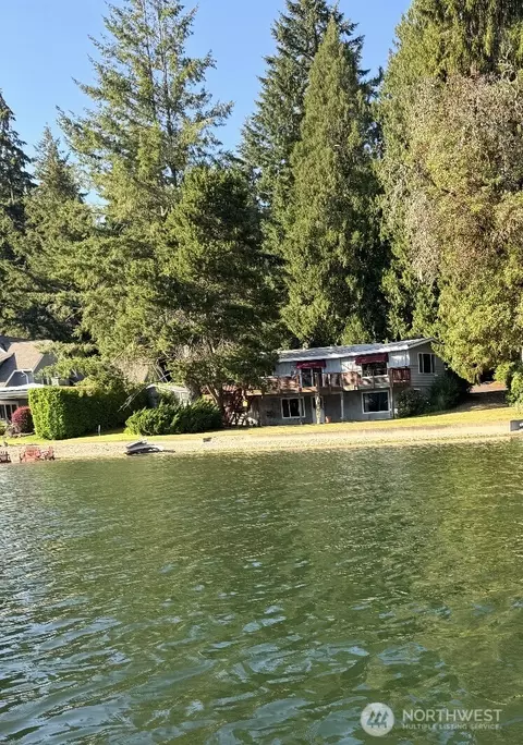 3114 E Bay Dr NW, Gig Harbor, WA 98335
