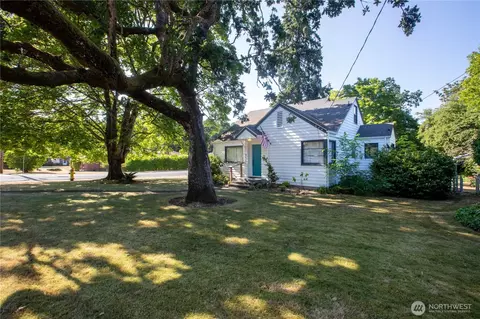 6621 Alfaretta St SW, Lakewood, WA 98499