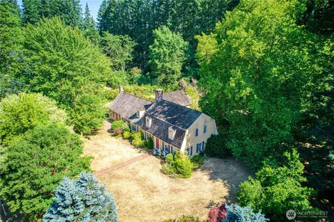 14729 Bear Creek Ln NE, Woodinville, WA 98077