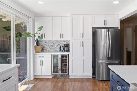 Kitchen - 9207 Meadow Way, Everett, WA 98208 photo 5 of 5