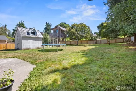 Exterior - 9207 Meadow Way, Everett, WA 98208 photo 6 of 10