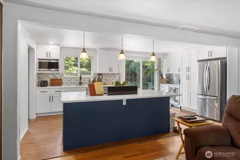 Kitchen - 9207 Meadow Way, Everett, WA 98208 photo 3 of 5