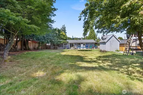 Exterior - 9207 Meadow Way, Everett, WA 98208 photo 9 of 10