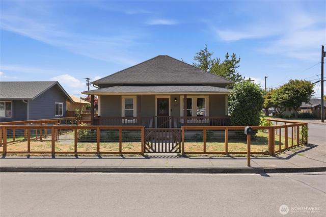 337 Loves Ave, Woodland, WA 98674