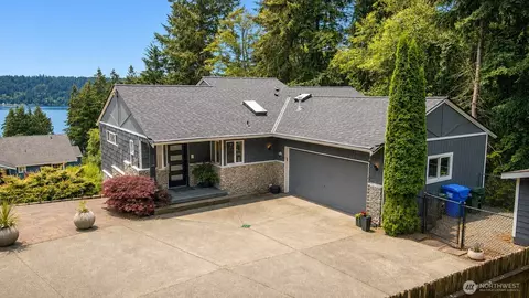 12415 6th Ave NW, Gig Harbor, WA 98332