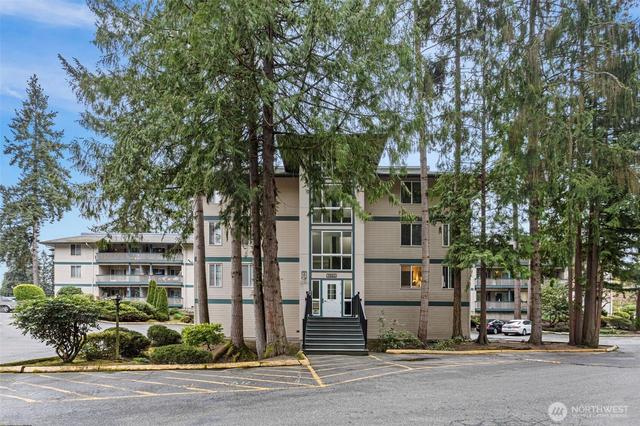 5620 200th St SW #A102, Lynnwood, WA 98036