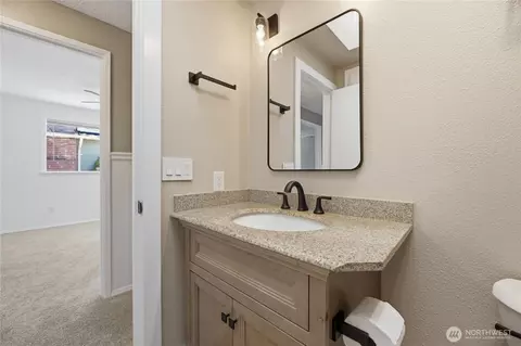 Bath - 506 Calistoga St W, Orting, WA 98360 photo 3 of 3