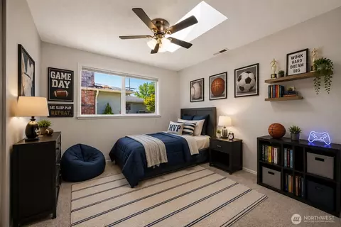 Bedroom - 506 Calistoga St W, Orting, WA 98360 photo 1 of 10