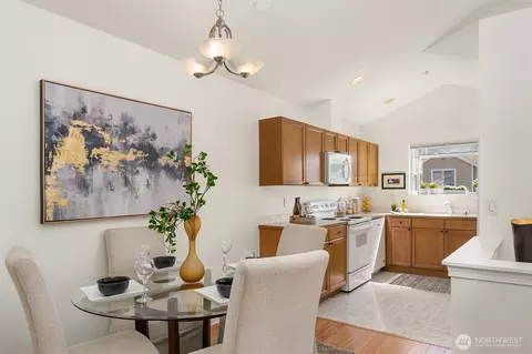 Dining - 1522 196th St SE #A106, Bothell, WA 98012 photo 3 of 4