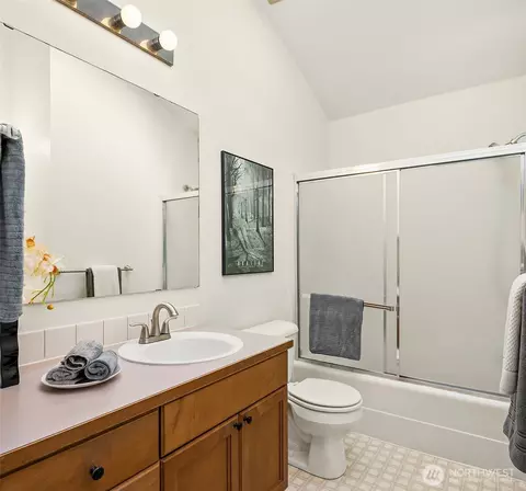 Bath - 1522 196th St SE #A106, Bothell, WA 98012 photo 2 of 3