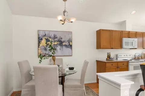 Dining - 1522 196th St SE #A106, Bothell, WA 98012 photo 2 of 4