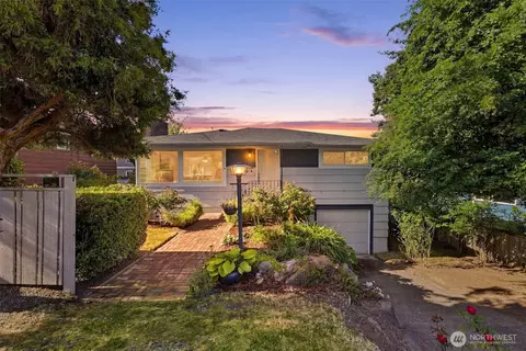 8432 S 121st St, Seattle, WA 98178