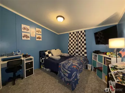 Bedroom - 27 Heron Loop, Republic, WA 99166 photo 3 of 4