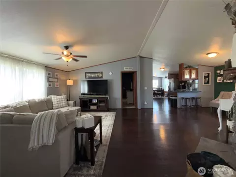 Living - 27 Heron Loop, Republic, WA 99166 photo 3 of 3