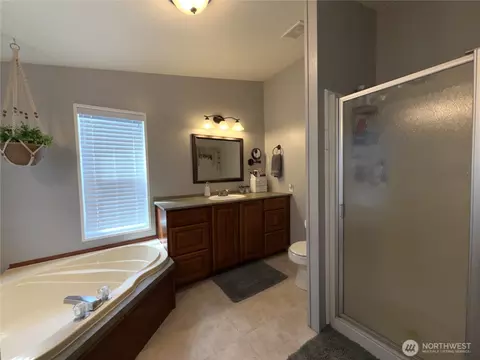 Bath - 27 Heron Loop, Republic, WA 99166 photo 2 of 3