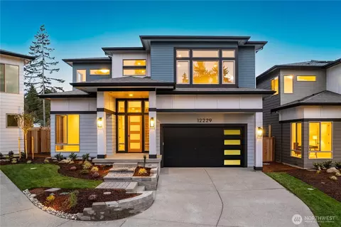12229 NE 106th St, Kirkland, WA 98033