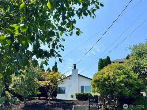 2353 Federal Ave E, Seattle, WA 98102