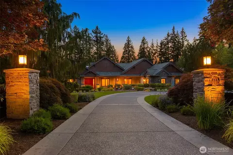 17115 159th Ave NE, Woodinville, WA 98072