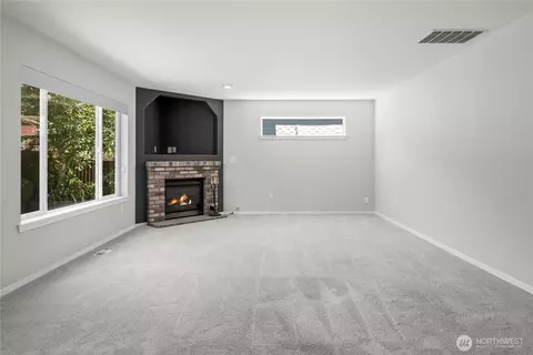 Living - 27610 239th Pl SE, Maple Valley, WA 98038 photo 3 of 6