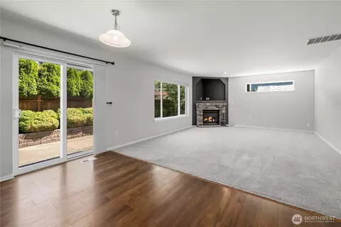 Living - 27610 239th Pl SE, Maple Valley, WA 98038 photo 6 of 6
