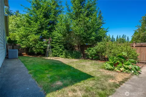Exterior - 27610 239th Pl SE, Maple Valley, WA 98038 photo 3 of 5
