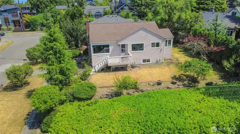 3909 SW Stevens St, Seattle, WA 98116