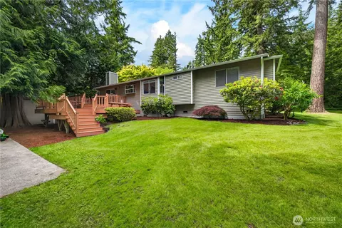 21313 NE 10th Pl, Sammamish, WA 98074