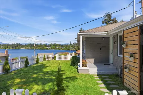 1216 118th Pl SE, Everett, WA 98208