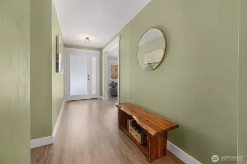 Entry Way - 1216 118th Pl SE, Everett, WA 98208 photo 2 of 2