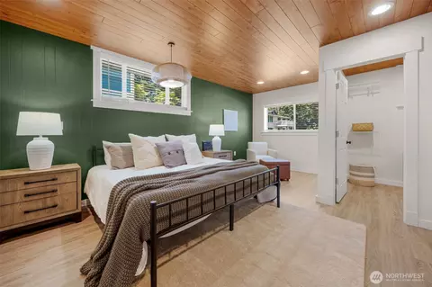 Bedroom - 1216 118th Pl SE, Everett, WA 98208 photo 1 of 6