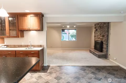Living - 1831 Rustic Pl, Walla Walla, WA 99362 photo 5 of 5