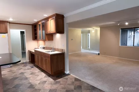 Living - 1831 Rustic Pl, Walla Walla, WA 99362 photo 4 of 5