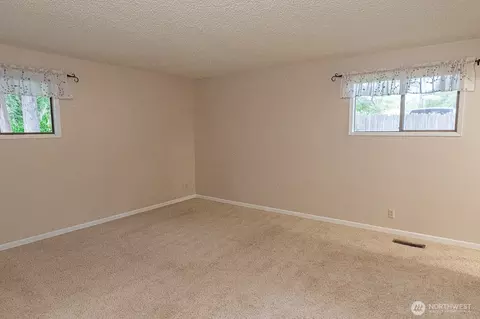 Bedroom - 1831 Rustic Pl, Walla Walla, WA 99362 photo 1 of 7