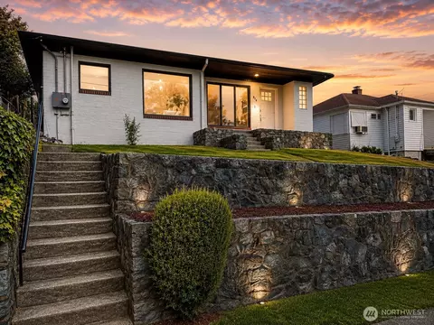 314 Bryan Ave, Bremerton, WA 98312