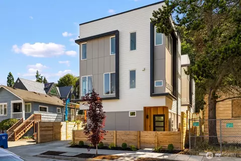 2456 55th Ave SW, Seattle, WA 98116
