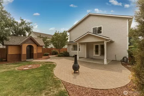 Exterior - 1854 Woodmere Loop, Walla Walla, WA 99362 photo 4 of 6