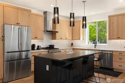 Kitchen - 21907 25th St SE UNIT C, Bothell, WA 98021 photo 1 of 3