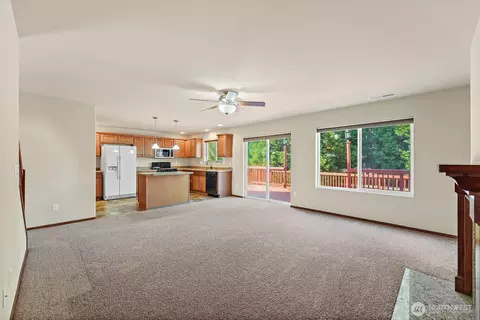 Living - 1413 177th St E, Spanaway, WA 98387 photo 5 of 11