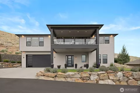 481 Lower Daniels Dr, East Wenatchee, WA 98802