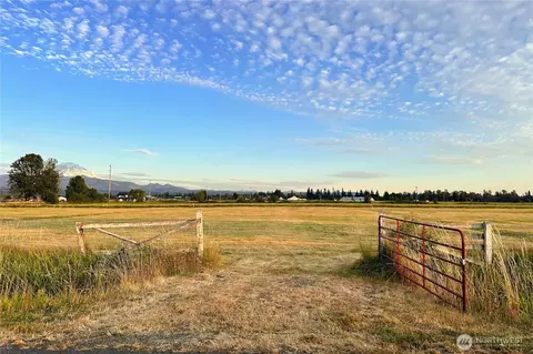 212 SE Nn Se 448th St, Enumclaw, WA 98022 photo 2