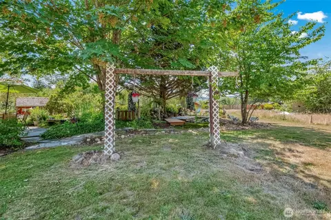 Exterior - 23716 186th St E, Orting, WA 98360 photo 8 of 11